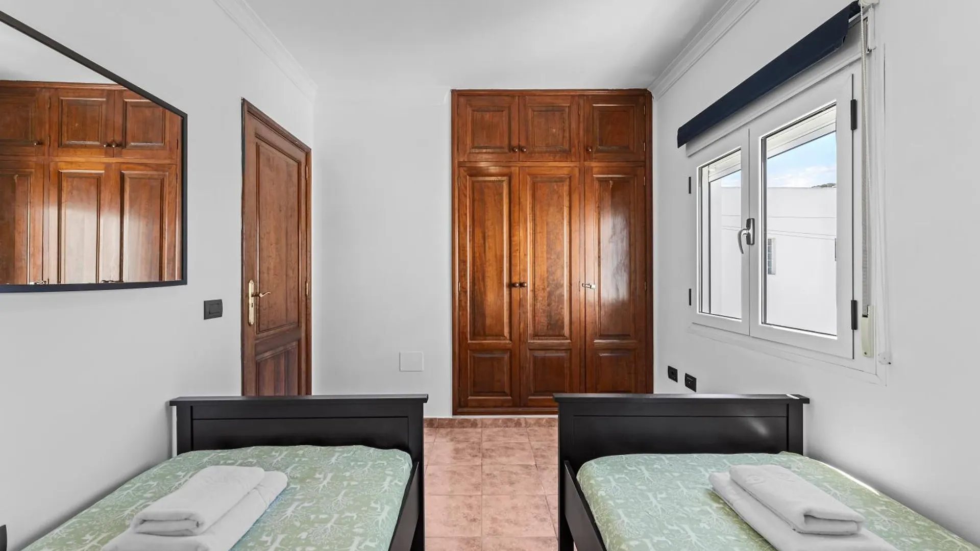 Home2Book Stunning Apartment & Terrace Playa Honda Playa Honda  Spain